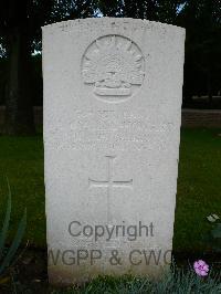 Hermies British Cemetery - Golding-Howard, Charles Leo